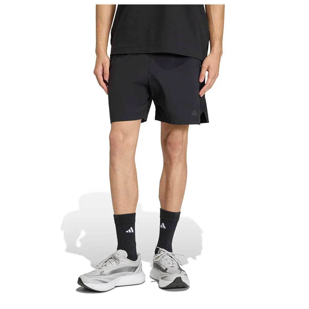 

Шорты adidas ZNE из тканого материала, черный