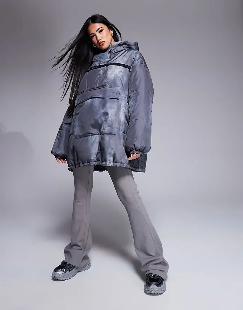 

Weekend Collective пуховик с принтом цвета угольной кислоты ASOS WEEKEND COLLECTIVE