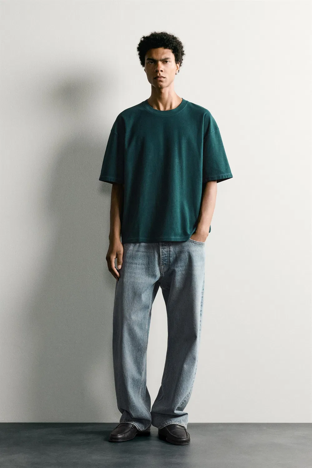 Футболка свободного кроя с декоративными швами. ZARA, Blue green