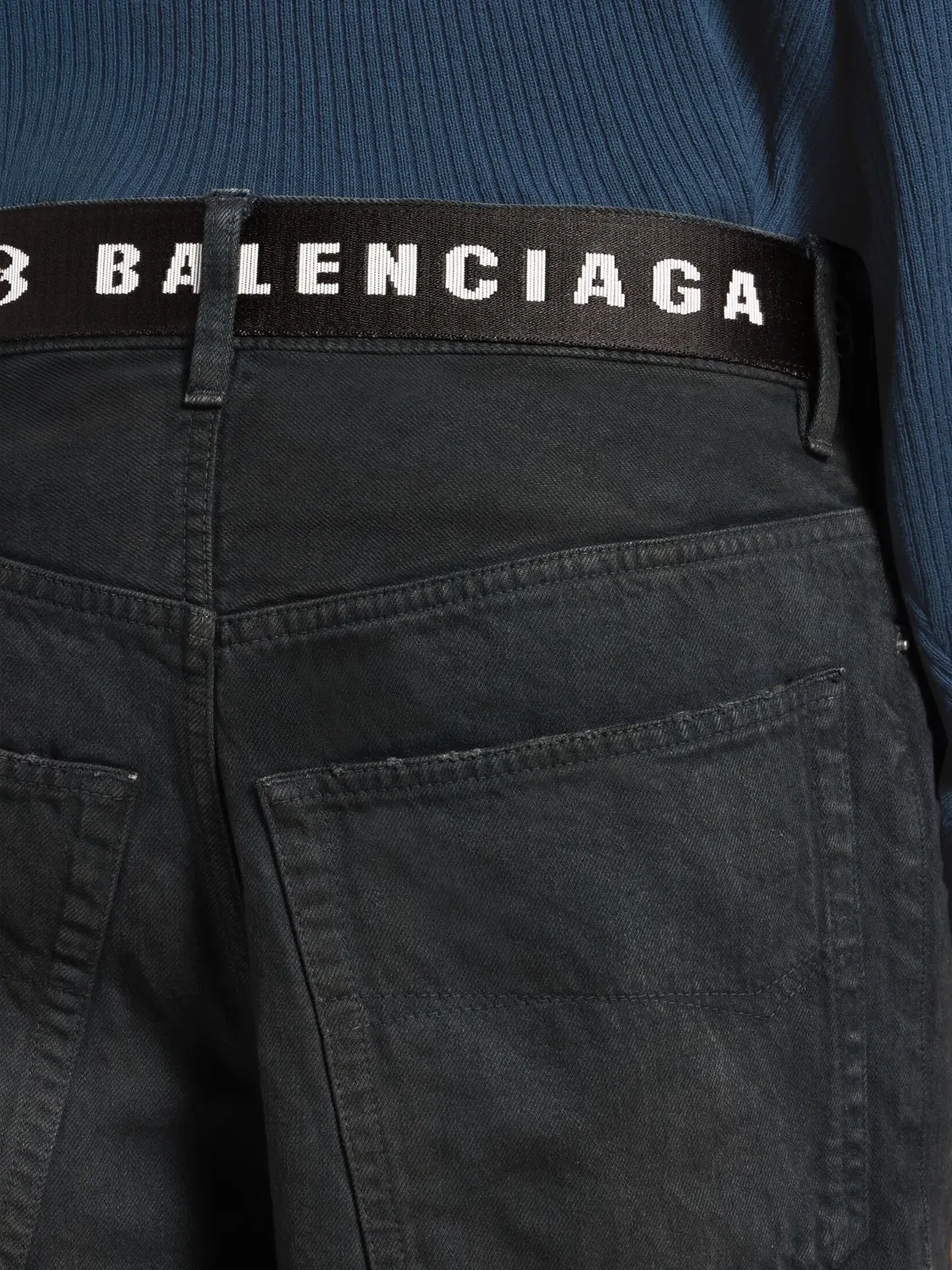 Шорты с ремнем и логотипом на поясе, черные Balenciaga, черный — фото 2