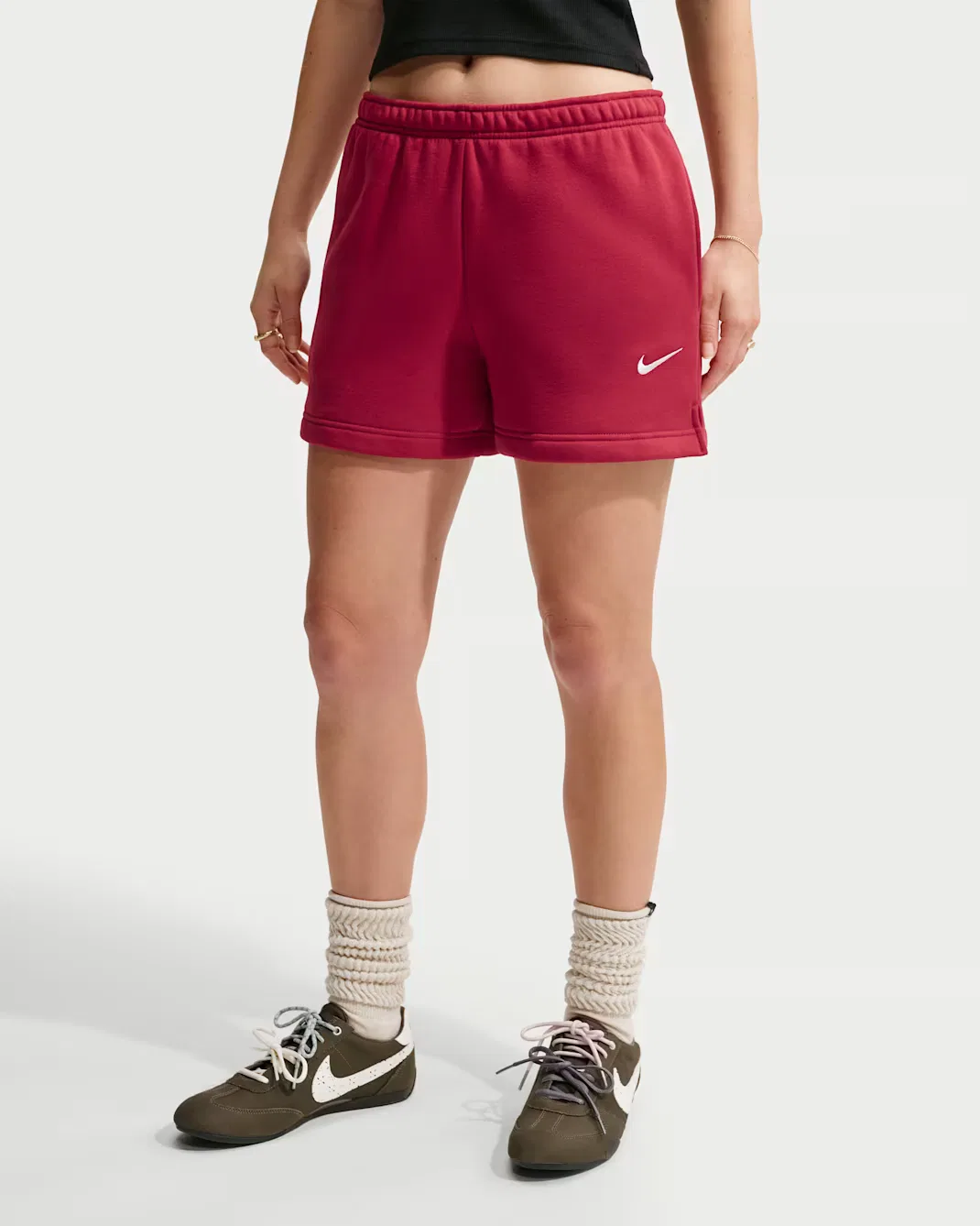 Женские шорты со средней посадкой Nike Studio Fleece Medium Weight, Tough Red/Sail — фото 2
