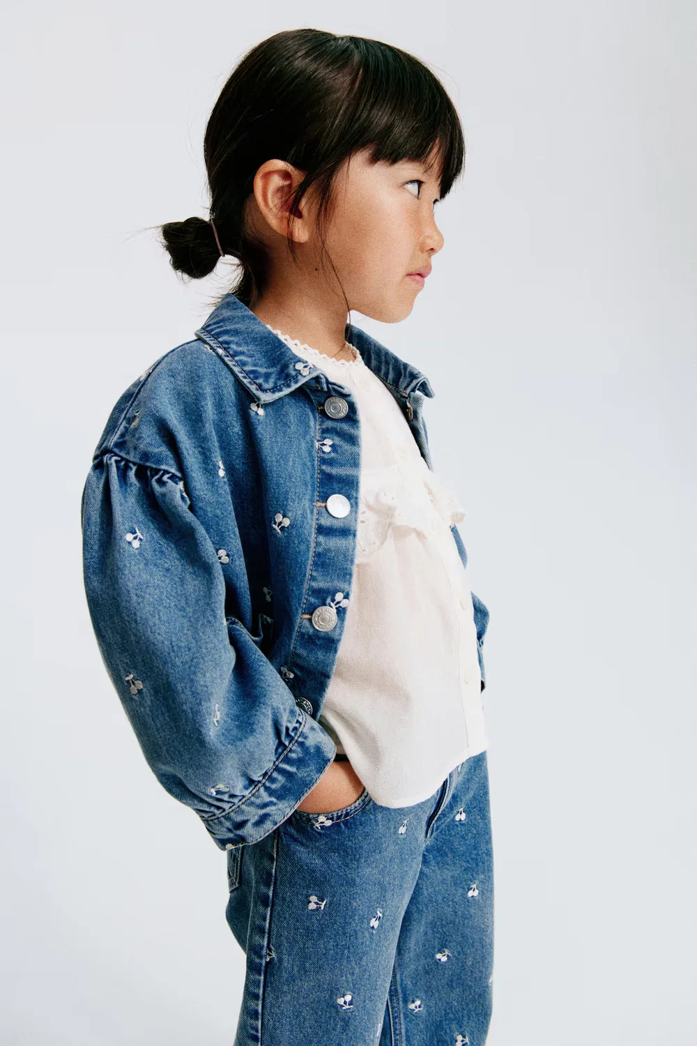 Свободные джинсы-бочонки H&M, Denimblau/Kirschen — фото 2