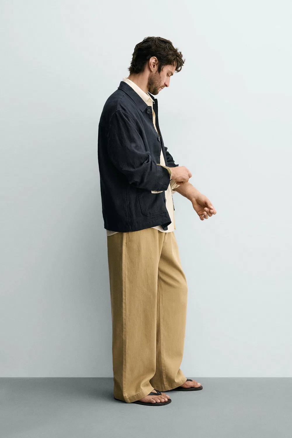 Рубашка-куртка из 100% льна, стандартного кроя. ZARA, Navy blue — фото 4