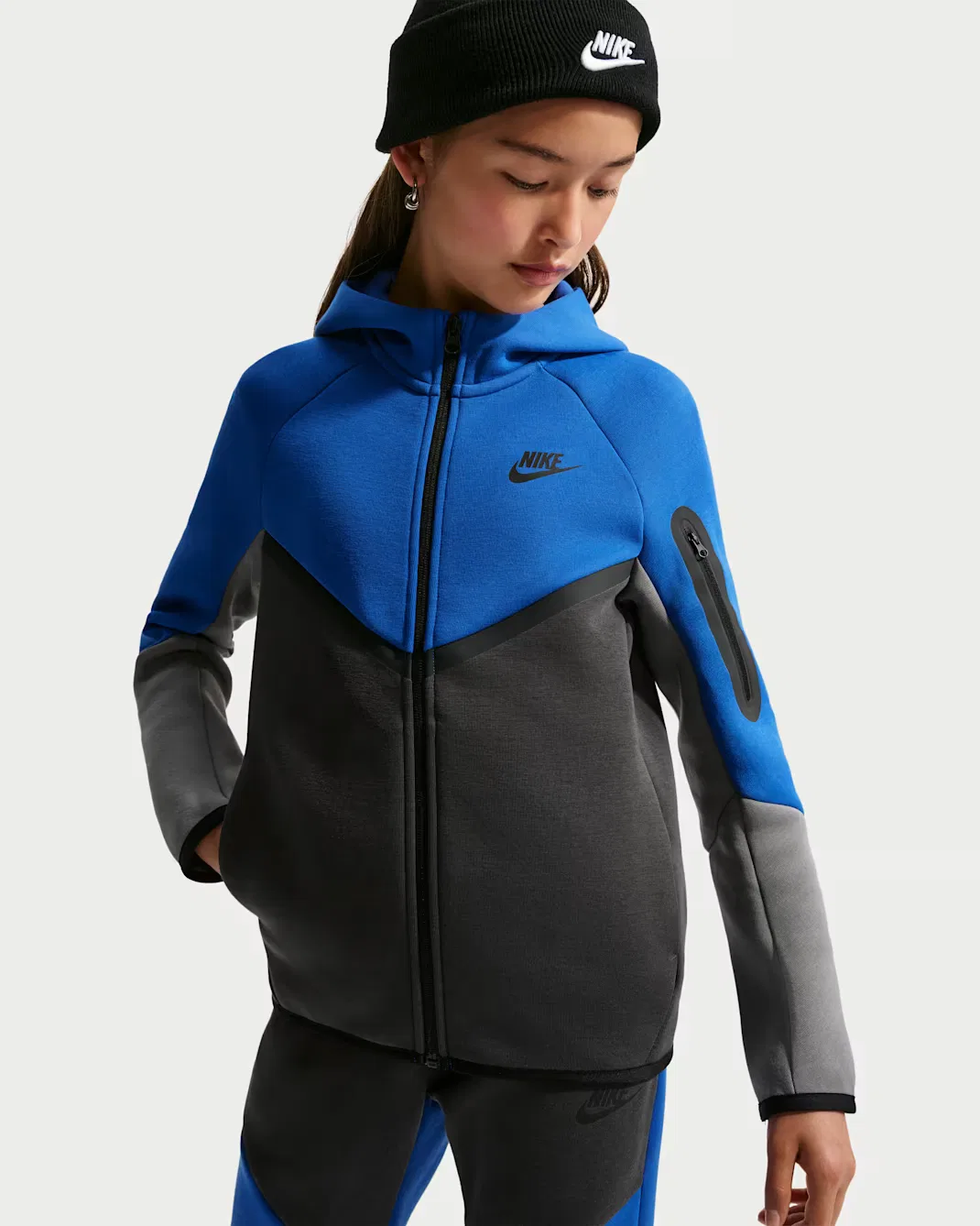 Толстовка на молнии для детей постарше Nike Sportswear Tech Fleece, Game Royal/Anthracite/Smoke Grey/Black — фото 2