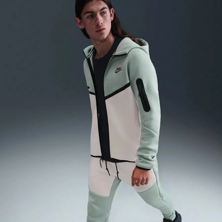 Мужской свитшот с капюшоном и молнией Tech Fleece Full-Zip Windrunner Nike, Кремово-зелено-черный — фото 3