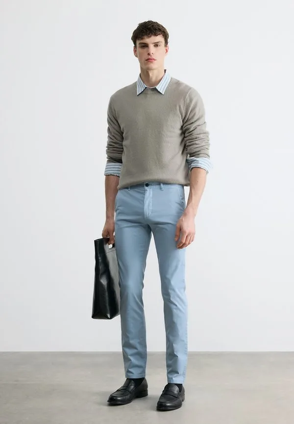 Узкие брюки чинос Boss, Light Pastel Blue — фото 2