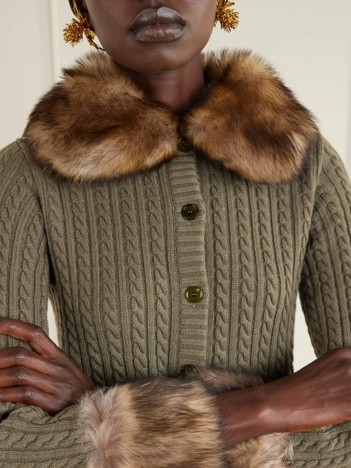 Кашемировый кардиган крупной вязки с отделкой из овчины Saint Laurent, зеленый — фото 4
