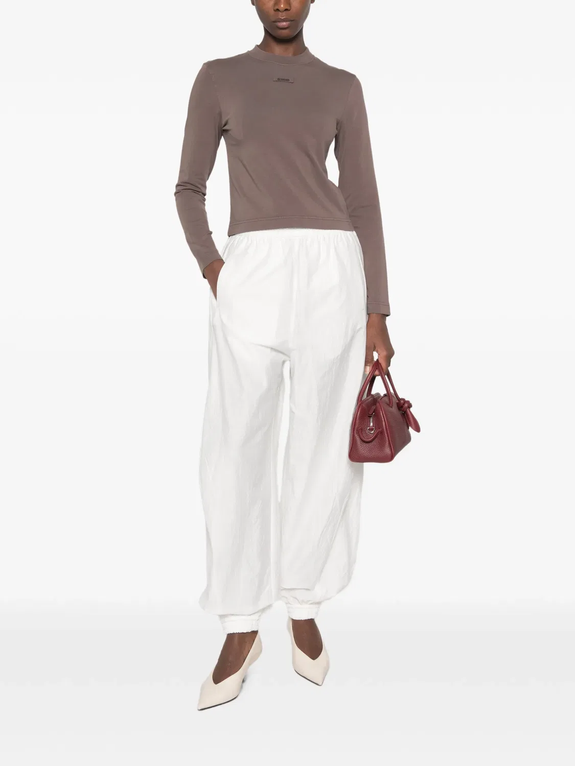 Футболка с длинными рукавами и нашивкой-логотипом Jacquemus, коричневый — фото 2