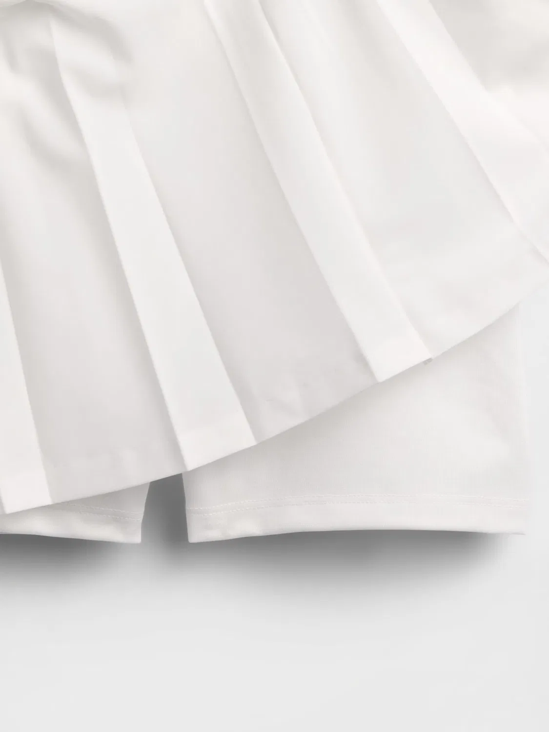 Платье теннисное Gap White Pleated, белый — фото 3