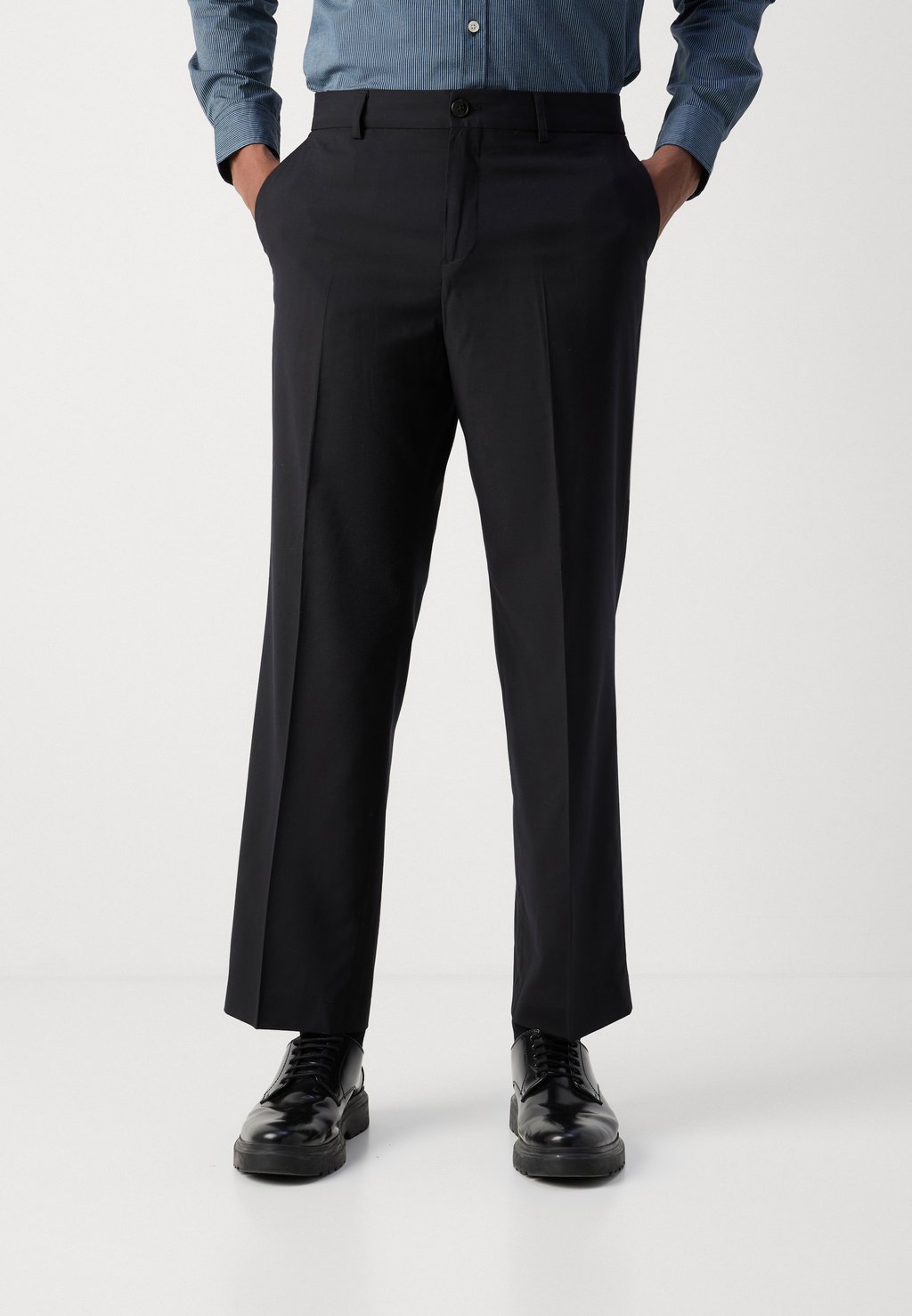 

Брюки CORE RELAXED STRAIGHT FIT Scotch & Soda, черный