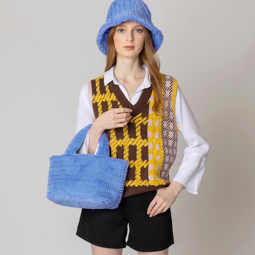 

Пушистая меховая мини-сумка тоут FASHNZFAB, синий