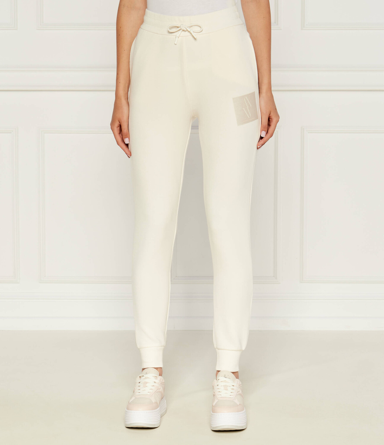 

Спортивные брюки Armani Exchange Slim Fit, экрю
