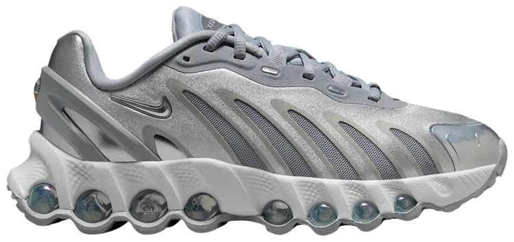 

Кроссовки Nike Air Max DN8 GS 'Wolf Grey Metallic Silver', серый