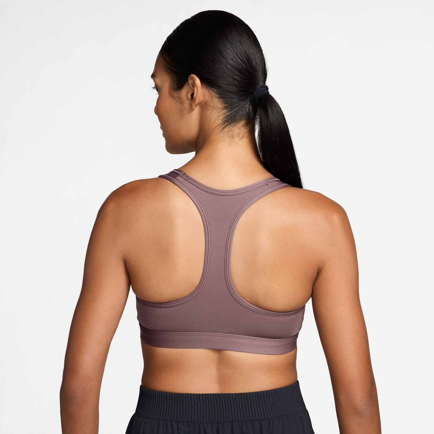 NIKE Спортивный бюстгальтер-бралетт 'SWOOSH' в темно-красном цвете — фото 4