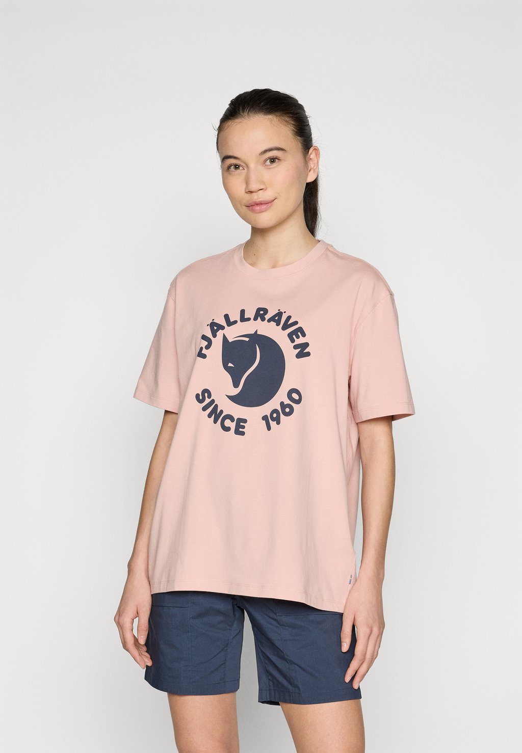 

Футболка с принтом RELAXED Fjällräven, светло-розовый