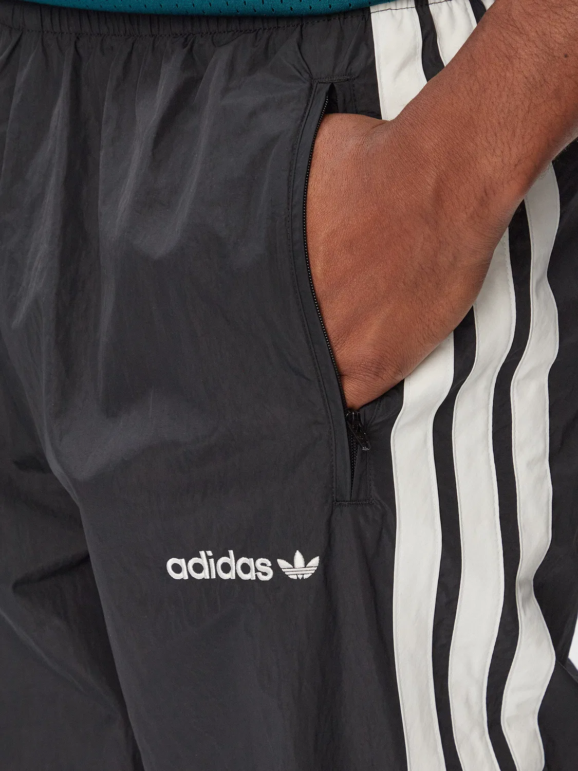 Мужские спортивные штаны стандартного кроя Cutline Track Adidas, черный — фото 4