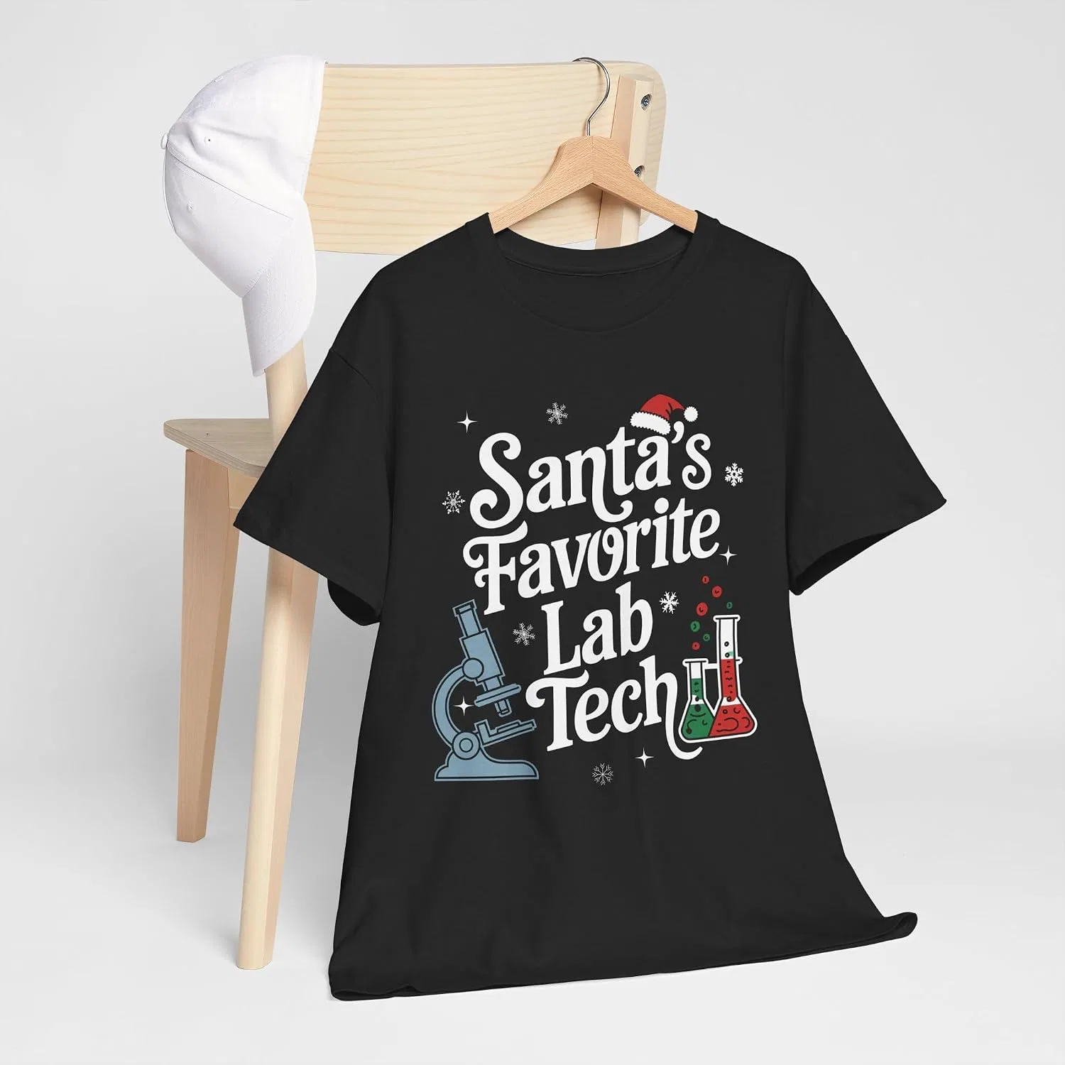 Женская футболка с Санта-Клаусом Christmas Lab Technician Gildan, Black — фото 4