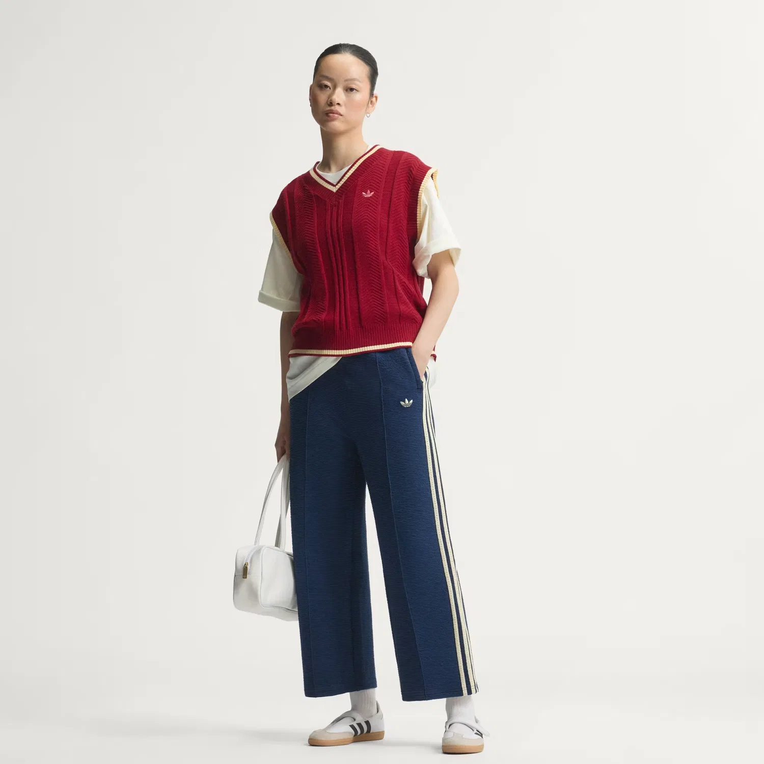 Женские укороченные спортивные брюки свободного кроя Firebird Adidas Originals, темно-синий/теплый ванильный