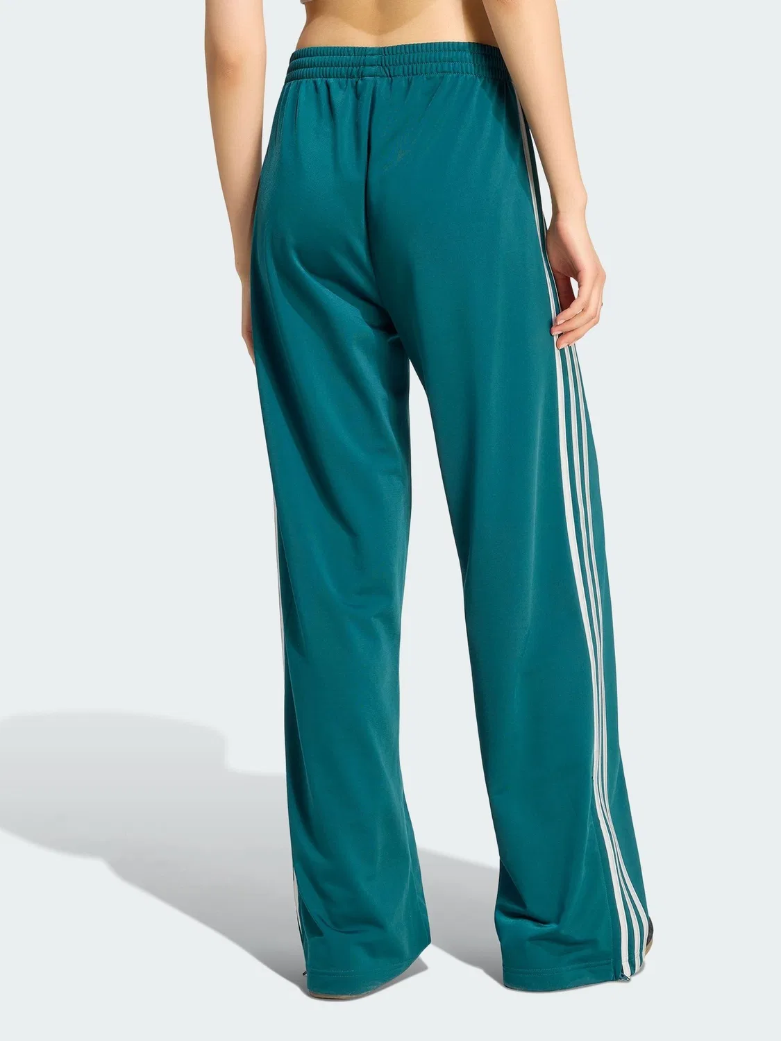 Adidas Originals Свободные брюки хаки/зеленого цвета Firebird — фото 2
