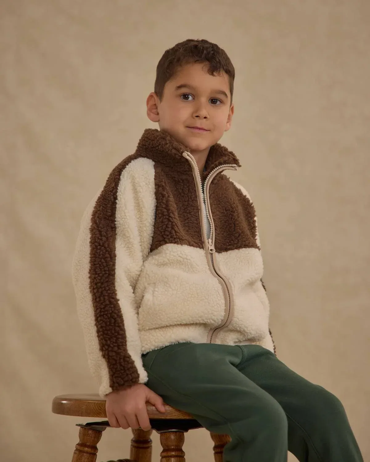 Детская куртка-пуховик с фактурным дизайном Sherpa Trails Jacket Rylee + Cru, Brown Color Block