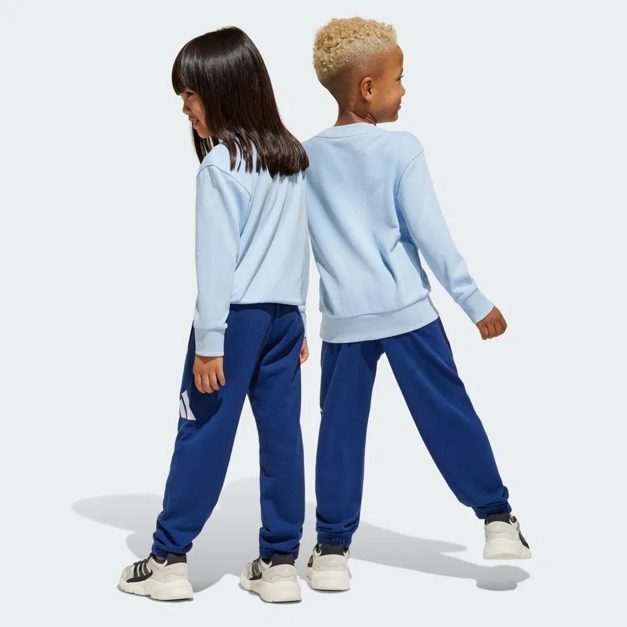 Спортивный комплект из джоггеров и фуфайки с длинным рукавом adidas Essentials Joggers Set, Сине-белый — фото 2