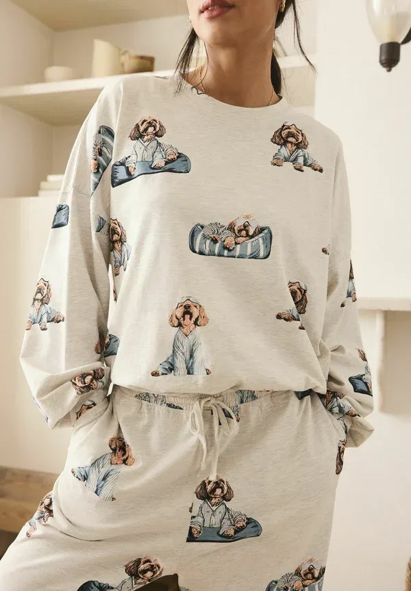 Пижамный комплект с принтом Tall fit - print long sleeve, Next, Grey Charlie the Cockapoo, серый — фото 2