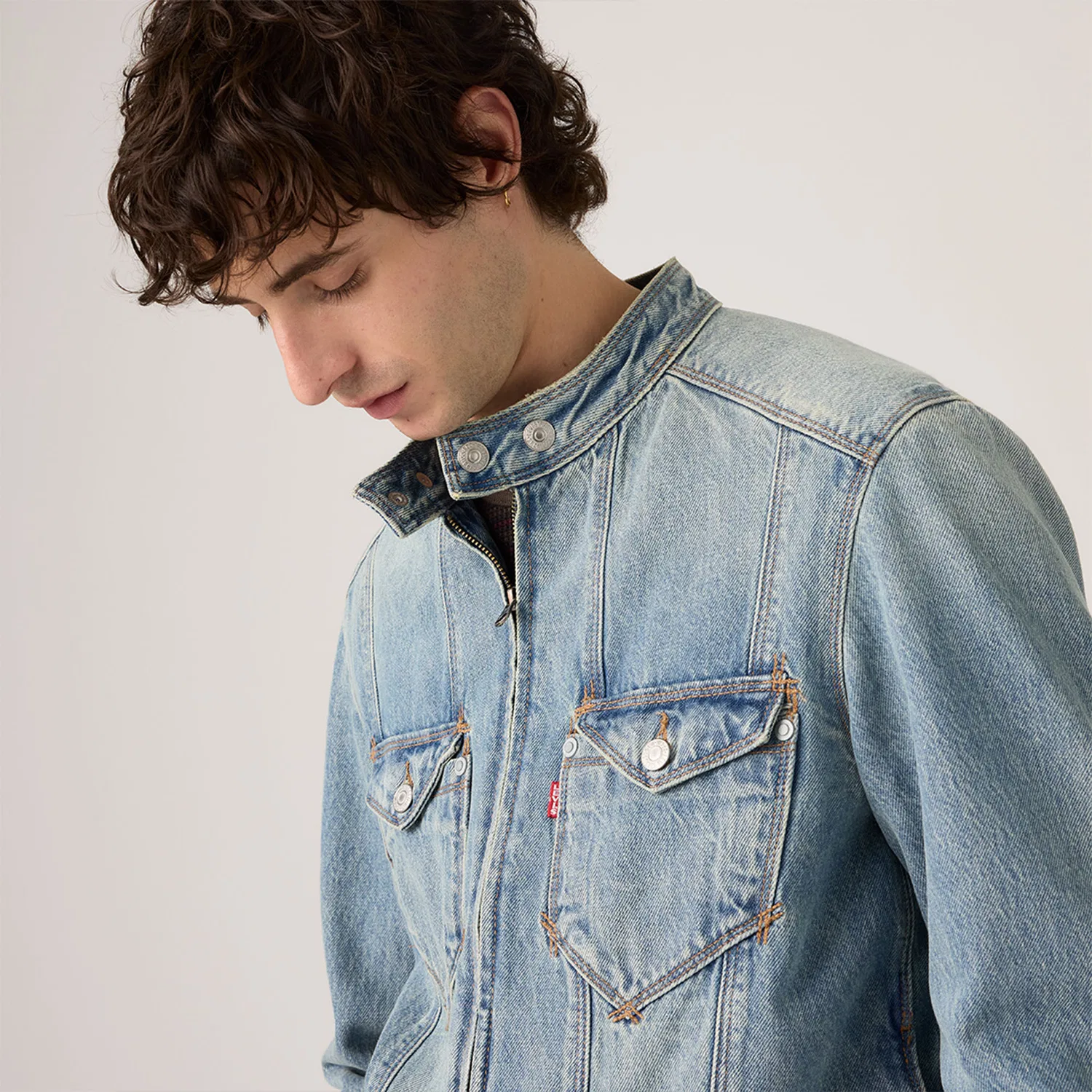 Мужская джинсовая куртка с воротником-стойкой Light Blue Levis, Light Blue — фото 4