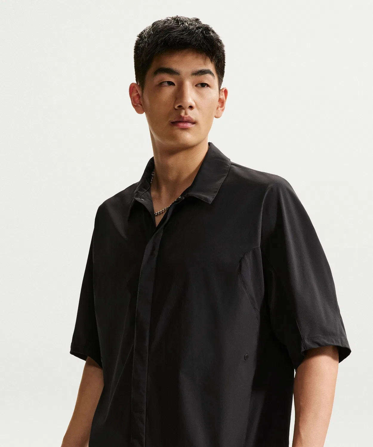 Мужская футболка с коротким рукавом Nike Dri-FIT UV Tech Sun Shirt II2351, черный