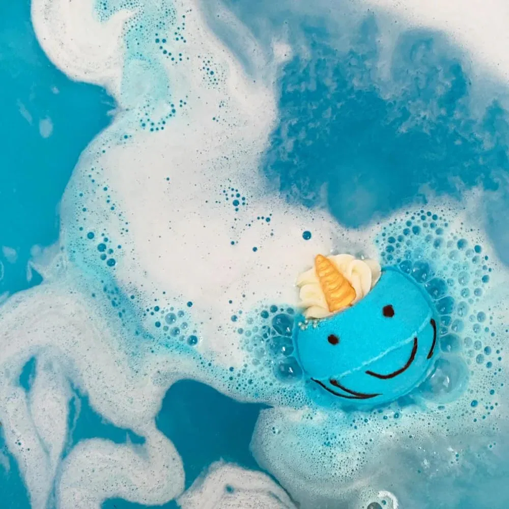 Бомбочка для ванны Whale Hello There, Bomb Cosmetics, 500 г, Sky Blue — фото 2