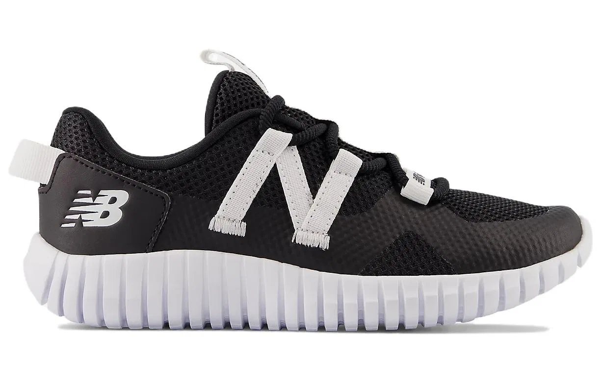 Детские кроссовки с эластичным шнурком New Balance V2, Black White — фото 3