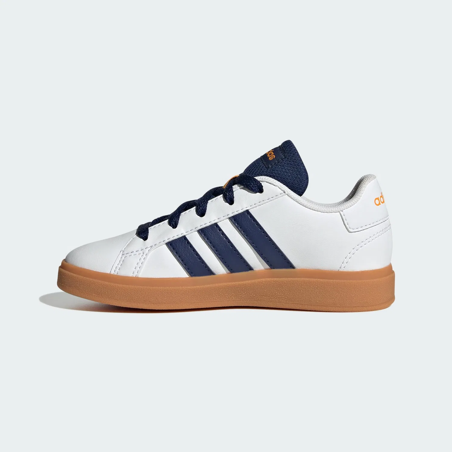 Детские кроссовки для мальчиков с полосками Grand Court Lifestyle Tennis Lace-up Adidas, Ftwr White Dark Blue Gum10 — фото 2