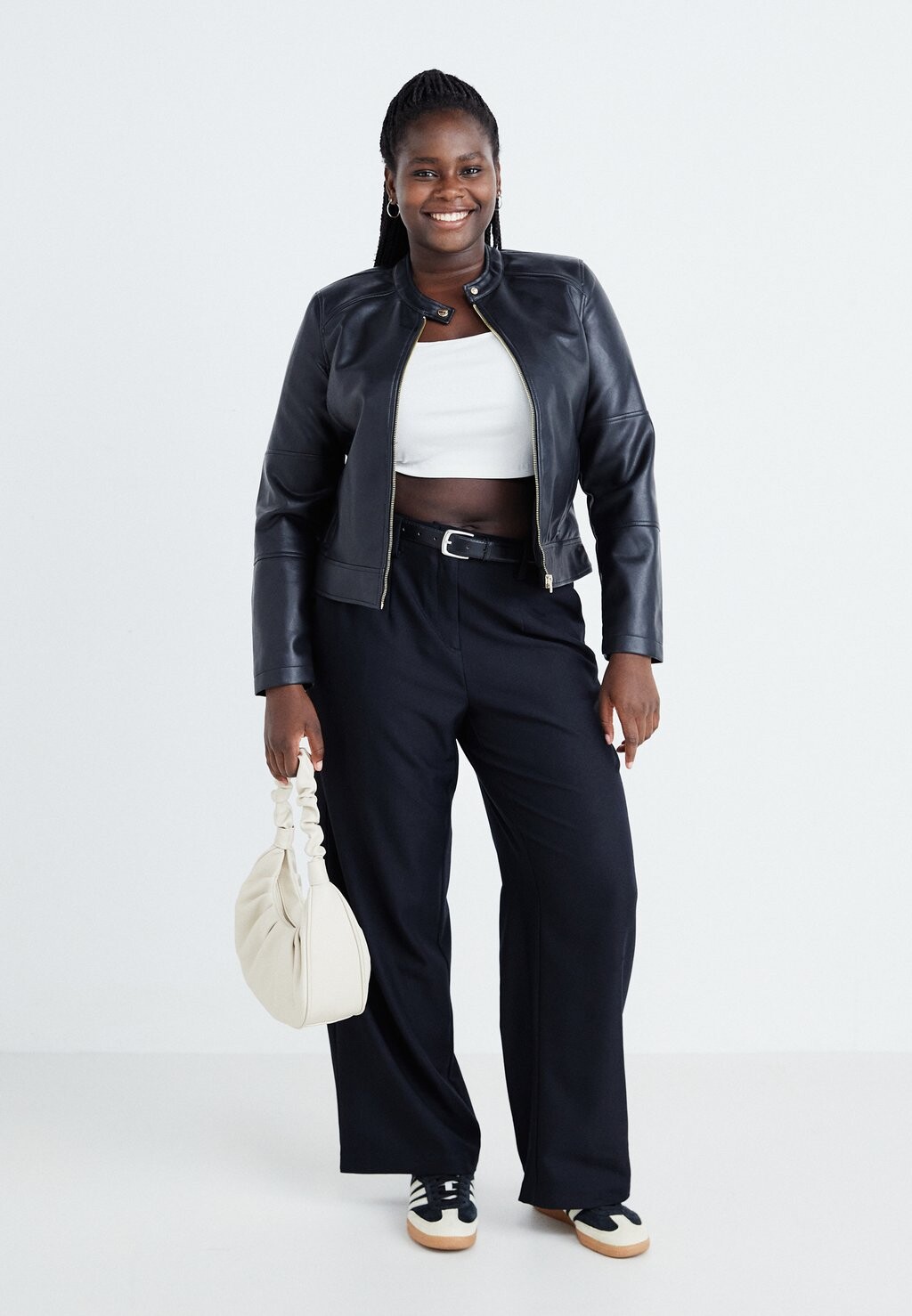 

Брюки VMCSELAH WIDE BELTED PANTS Vero Moda Curve, черный
