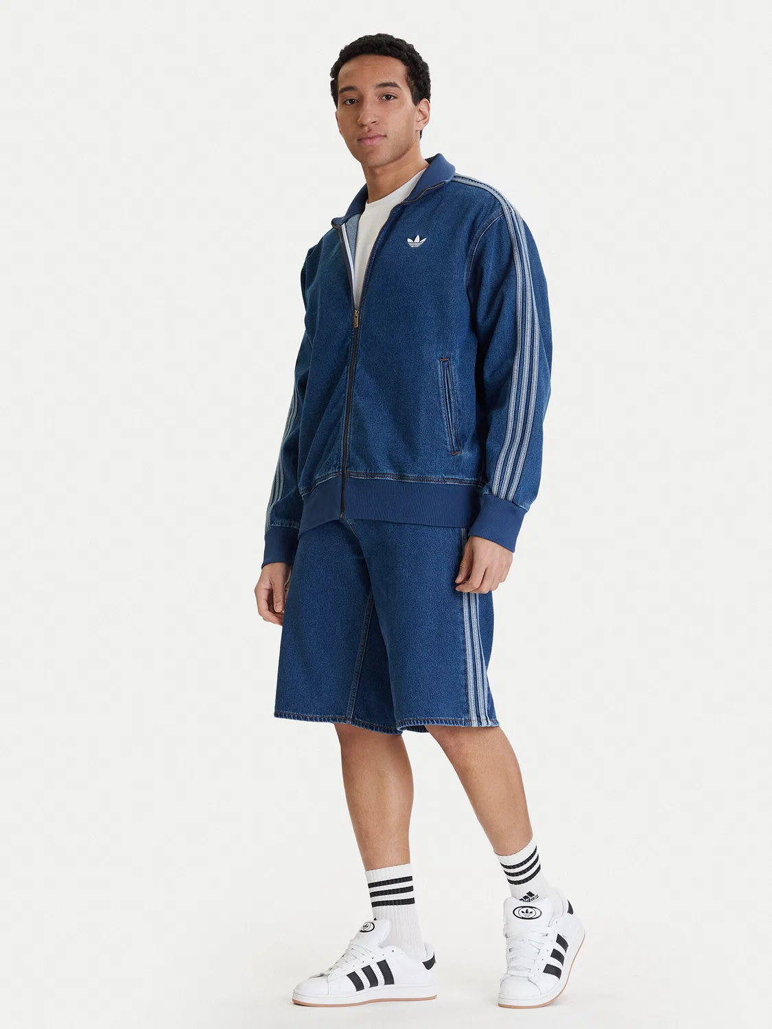 Мужские джинсовые шорты свободного кроя adicolor Firebird Adidas, синий — фото 2