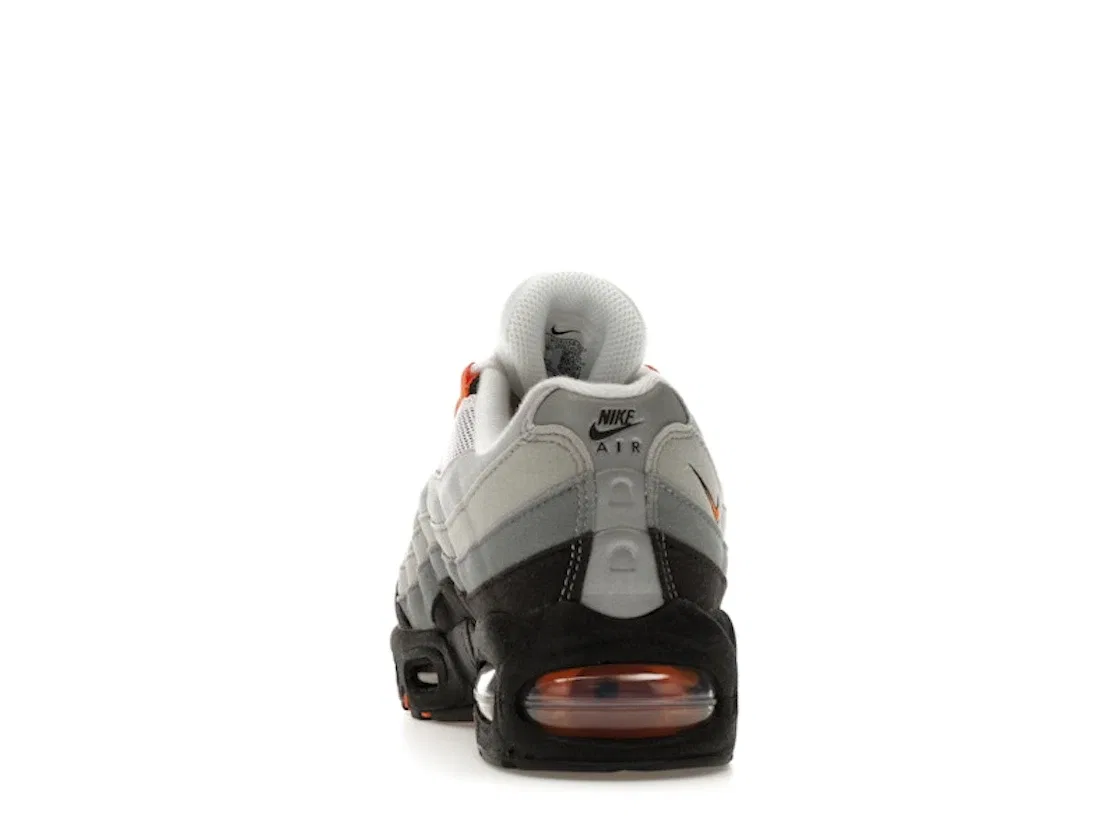 Детские кроссовки Lifestyle Nike Air Max 95 OG, White/Bright Mandarin/Wolf Grey/Light Smoke Grey/Black — фото 4