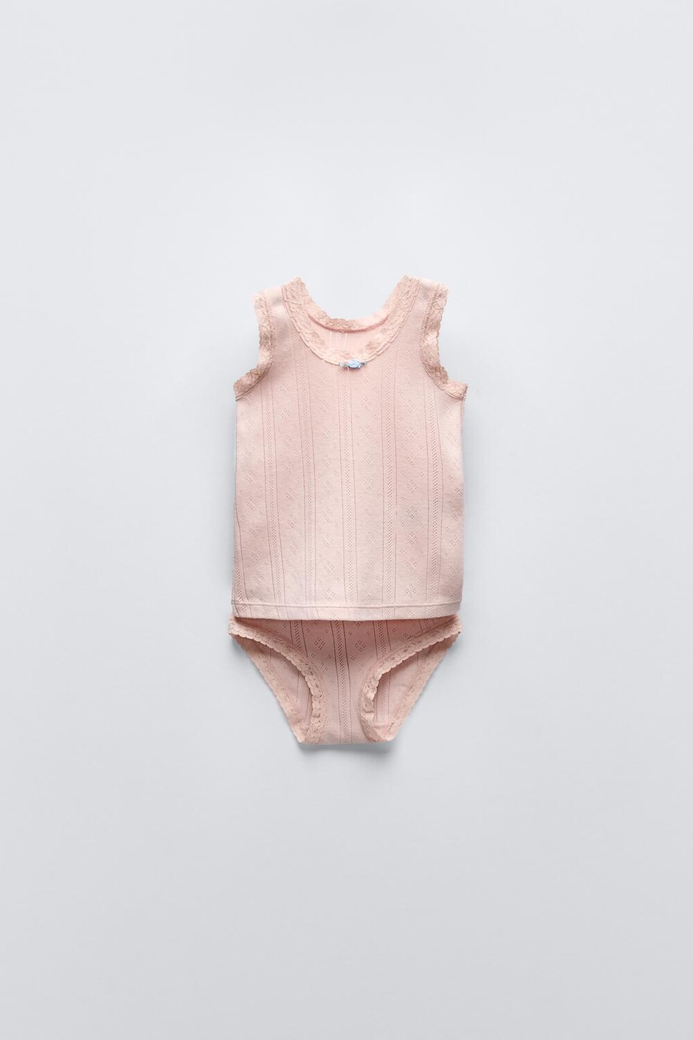 

Возраст 2-6 лет/комплект из футболки и трусиков ZARA, розовый