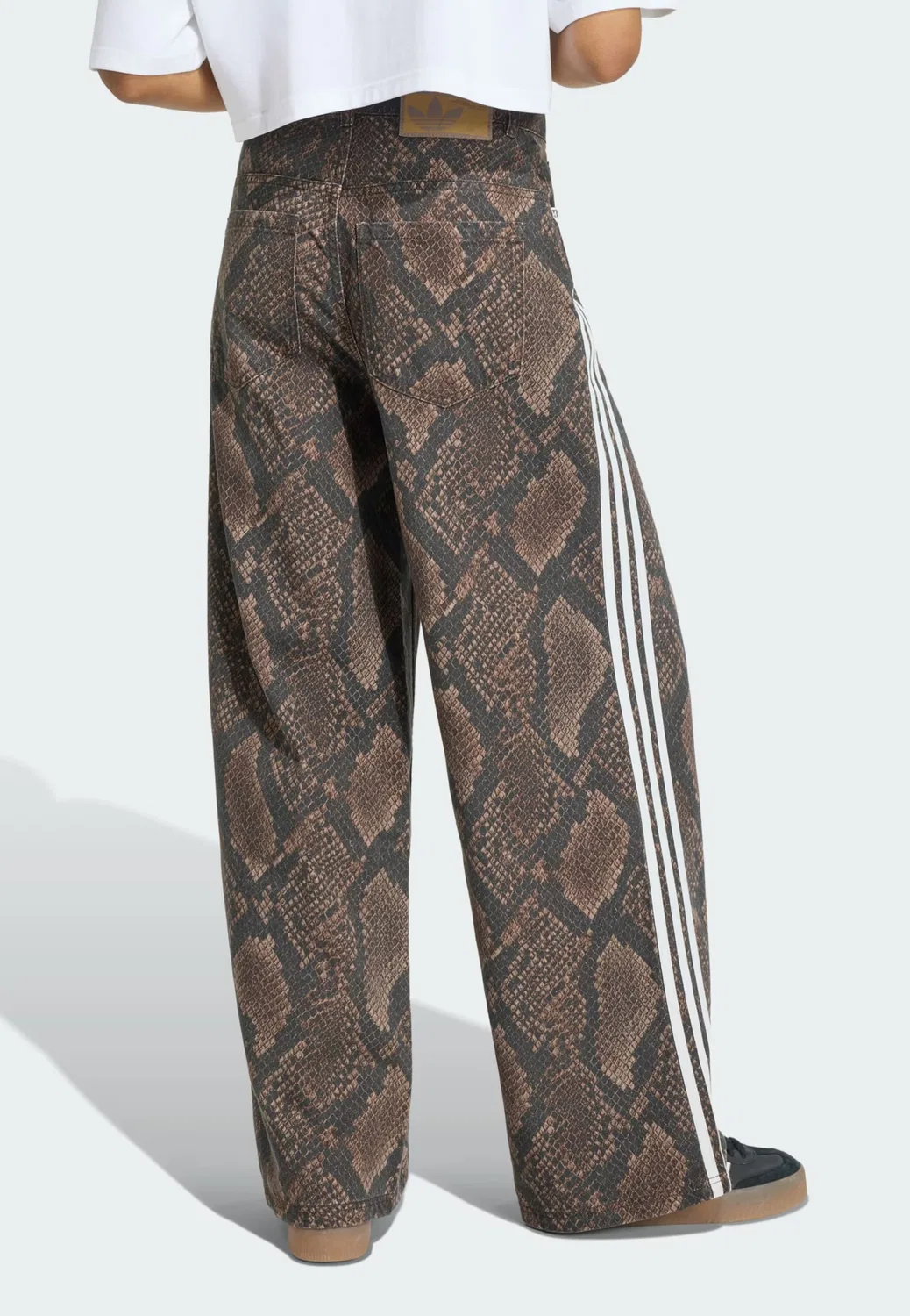 Джинсы Adidas Originals с широкими штанинами коричневого, светло-коричневого и темно-коричневого цвета — фото 3