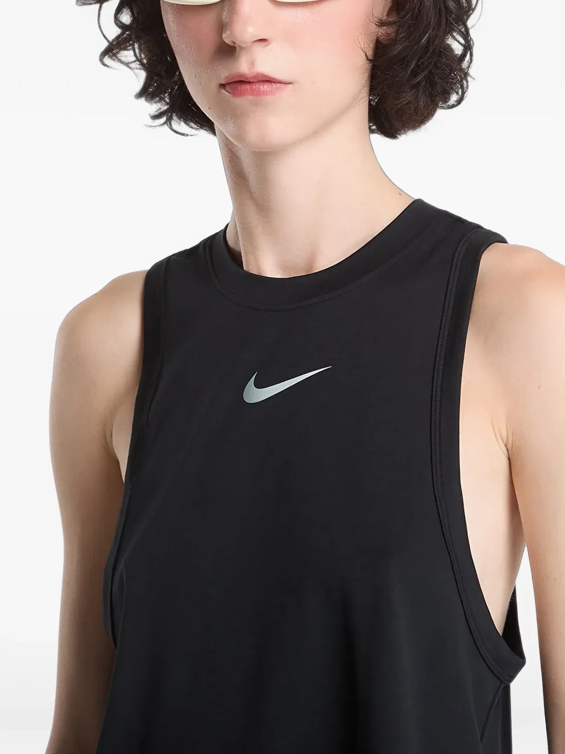 Nike Кроп-топ Pro Dri-FIT черный — фото 4
