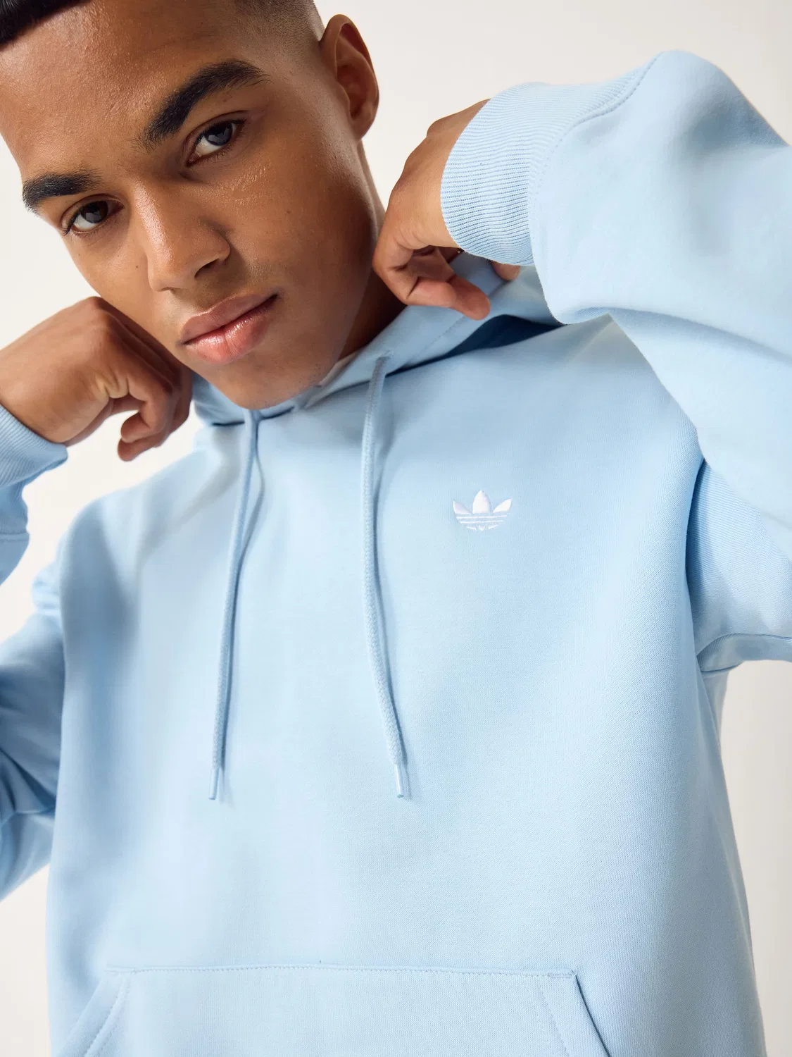 Худи, капюшон, Trefoil Essentials, adidas Originals, светло-голубой — фото 4