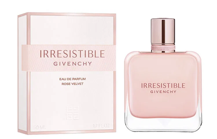 Парфюмерная вода Velvet Fan Givenchy, Black Currant Woody Fragrance — фото 4