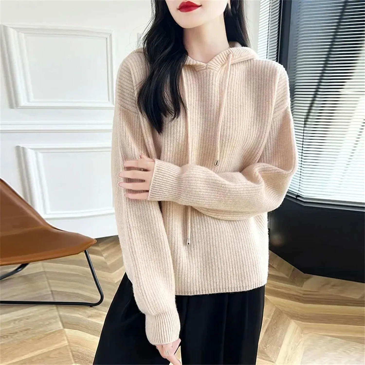 Женский пуловер с капюшоном, свободный крой, Wool Knitted Hooded, Elegant Camel — фото 2
