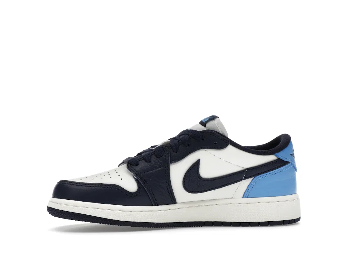 Детские кроссовки с цветовой комбинацией Obsidian/University Blue-Sail Jordan 1 Low OG Jordan, Obsidian/University Blue-Sail — фото 3