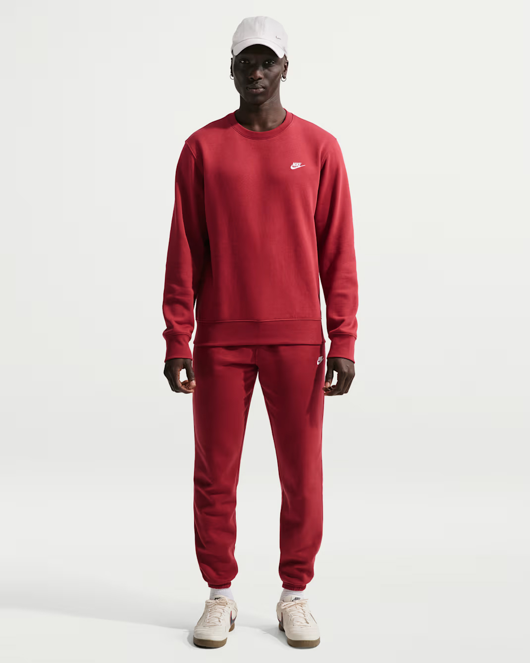 Свитшот Nike Club Fleece Crew, красный/белый — фото 4