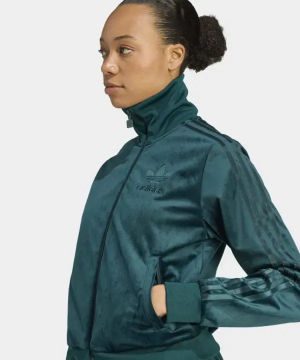 Тренировочная куртка велюровая Adidas, цвета айвори — фото 3