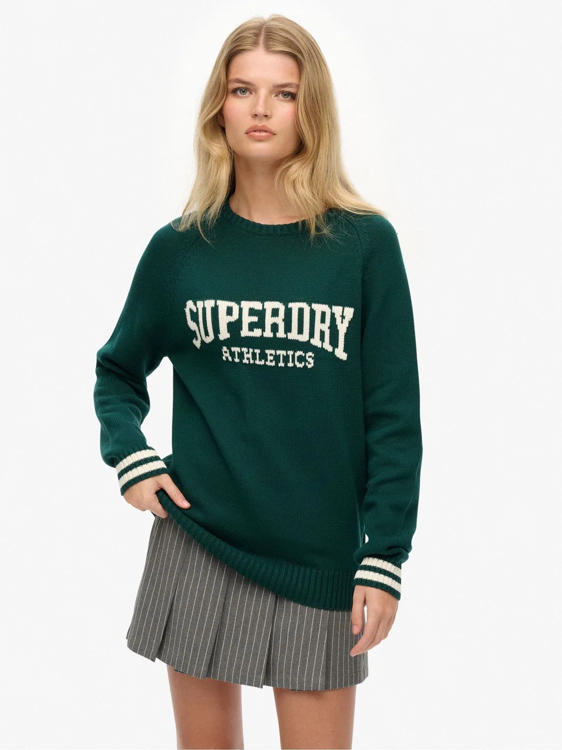 Джемпер с графическим принтом Slouchy Intarsia Graphic Knitted Jumper Superdry, зеленый