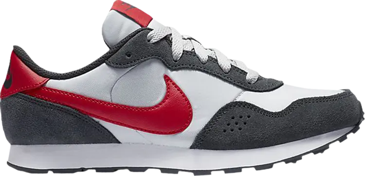 

Кроссовки Nike MD Valiant GS 'Dark Grey University Red', белый