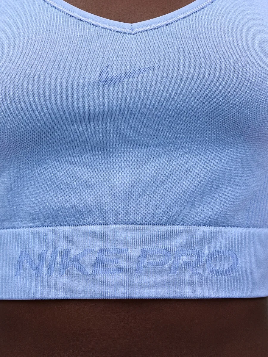 Спортивная футболка NIKE светло-голубого цвета — фото 3