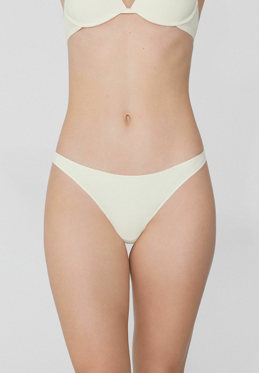 

Стринги Tezenis, кремовый