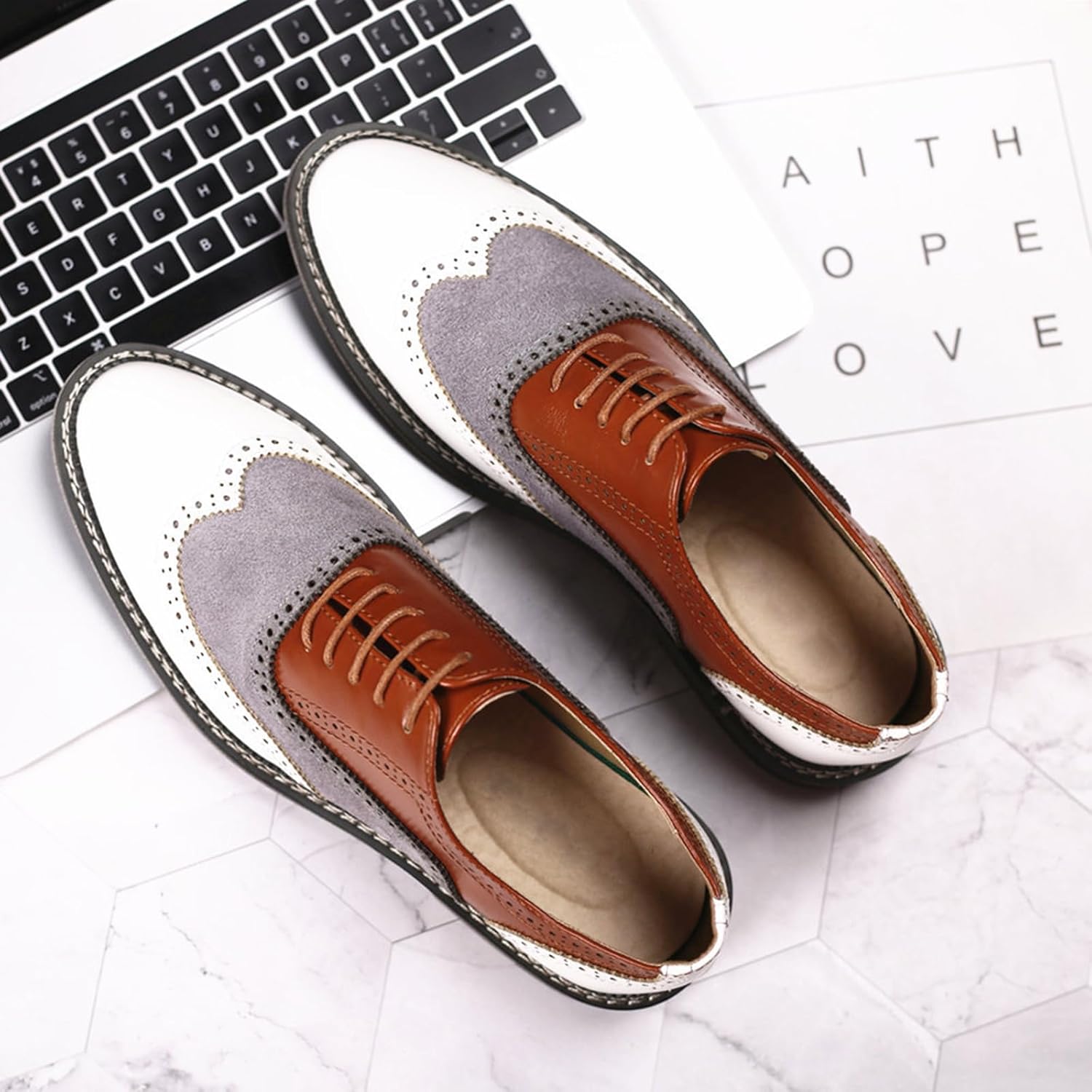Мужские оксфорды GLBDU Wingtip с двухцветной вставкой и перфорацией: модные классические кожаные туфли с круглым носком и шнуровкой, низкий верх, коричневый — фото 3
