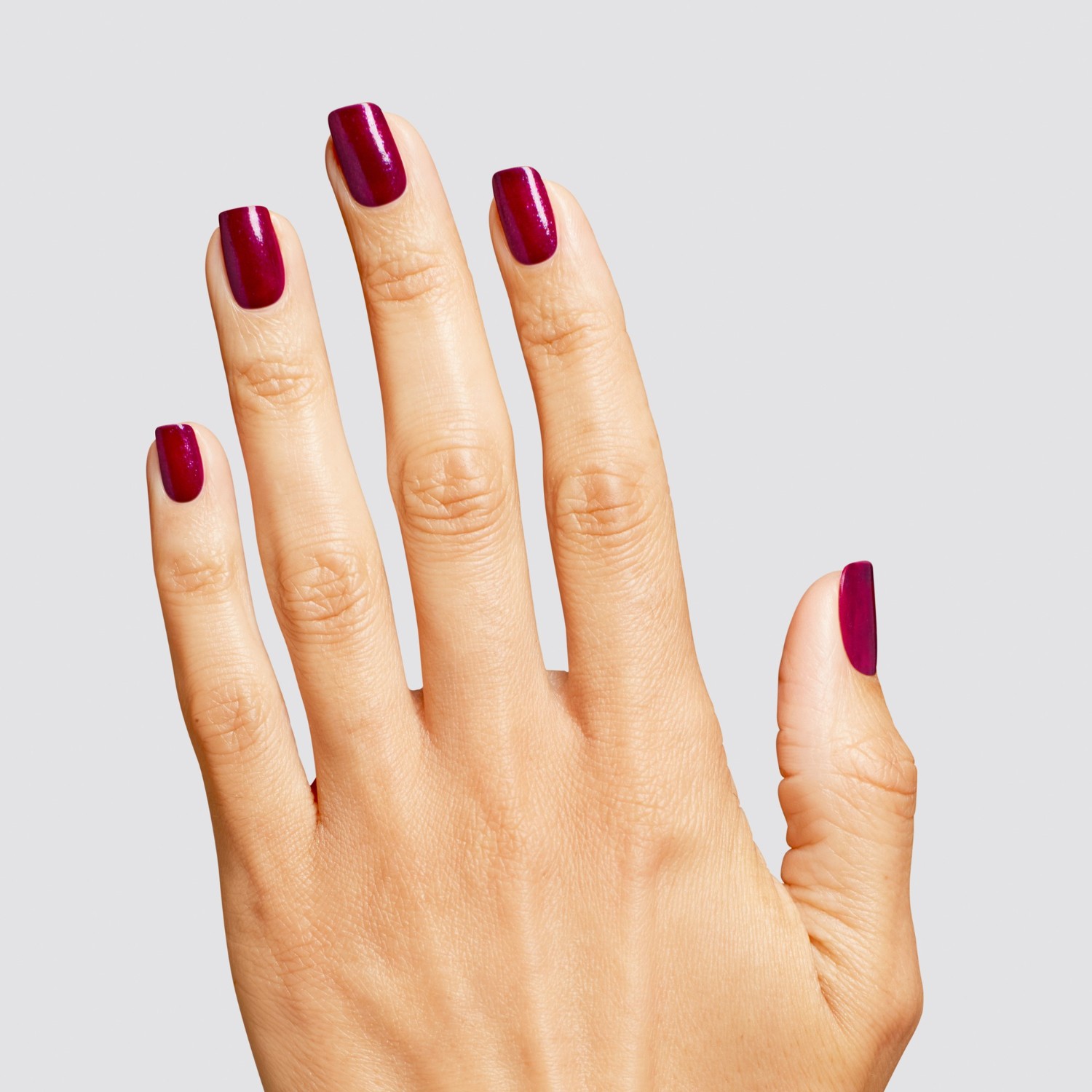 Лак для ногтей nail lacquer holiday 2025 - good enough to treat Opi, hrs12 - berry and bright, объем 15 мл — фото 4