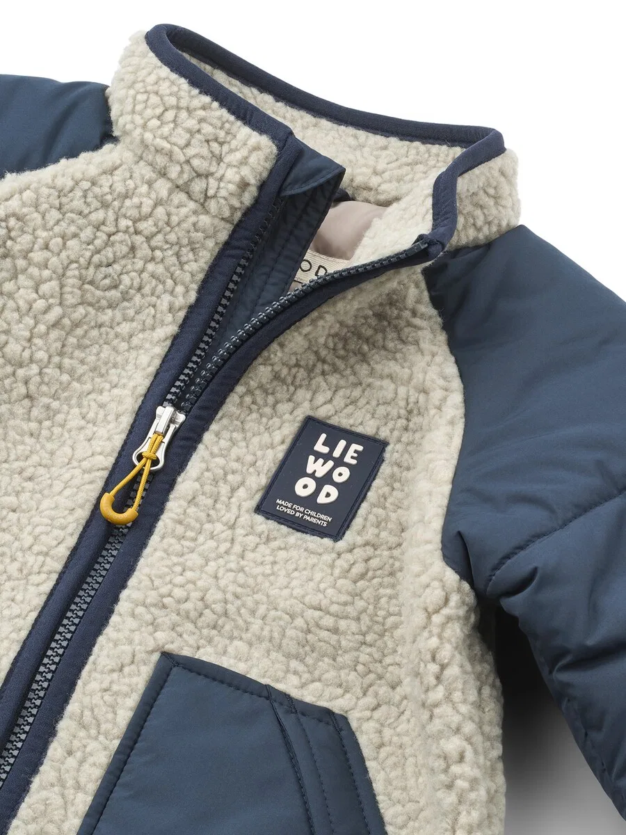 Куртка Liewood Between-Season Jacket 'Runa' темно-синего цвета — фото 3